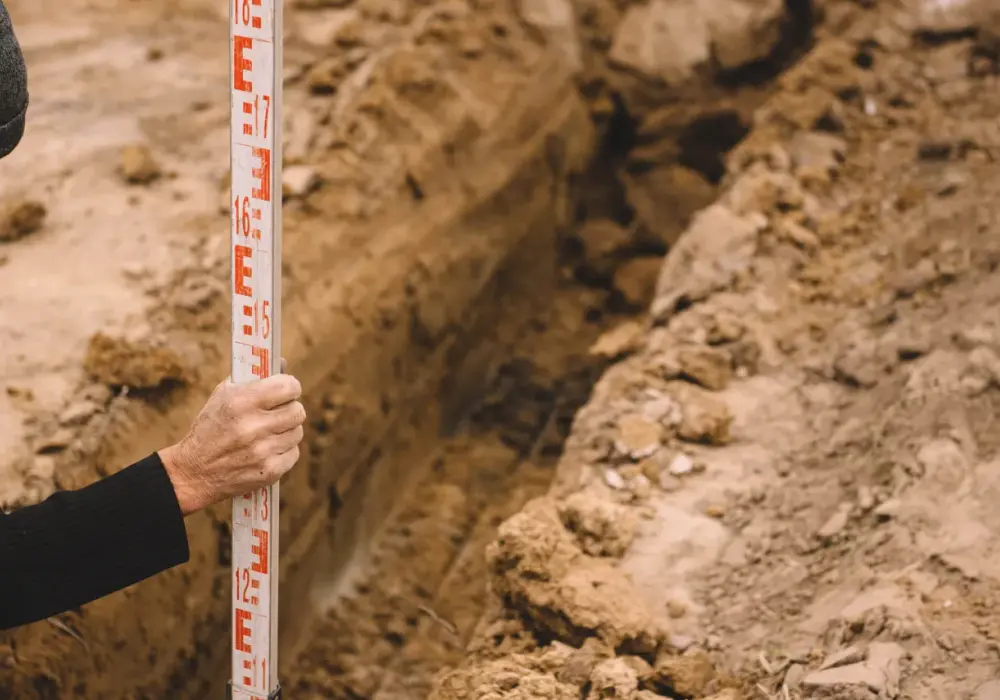 Jak wytyczyć fundament pod garaż, aby uniknąć najczęstszych błędów