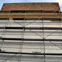 Jak skutecznie kotwić rusztowania dla maksymalnej stabilności i bezpieczeństwa