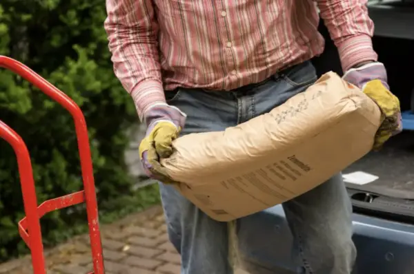 Ile piasku na 25 kg cementu - Przelicznik na wiadra i litry